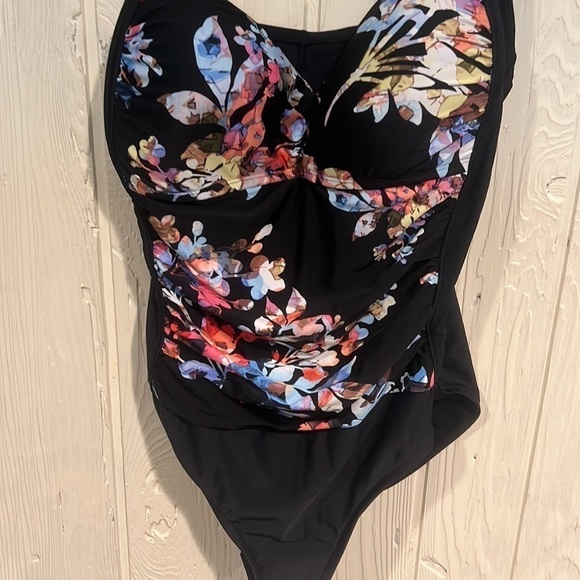 Azul by Maxine of Hollywood Floral One Piece Swim Suit Size 14 - Picture 2 of 6